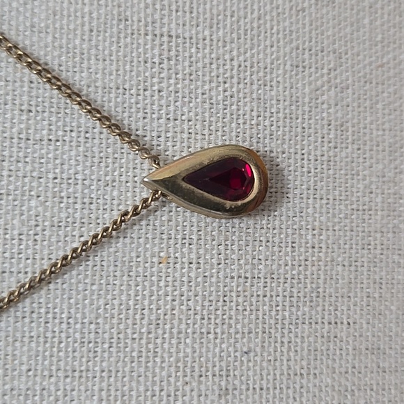 AVON BIRTHSTONE (OCTOBER) TEARDROP PENDANT NECKLACE - Picture 2 of 5